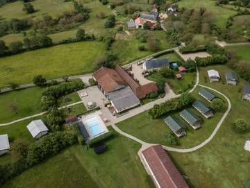 Chalet pour 4 personnes, avec jardin, adapté aux familles en Dordogne