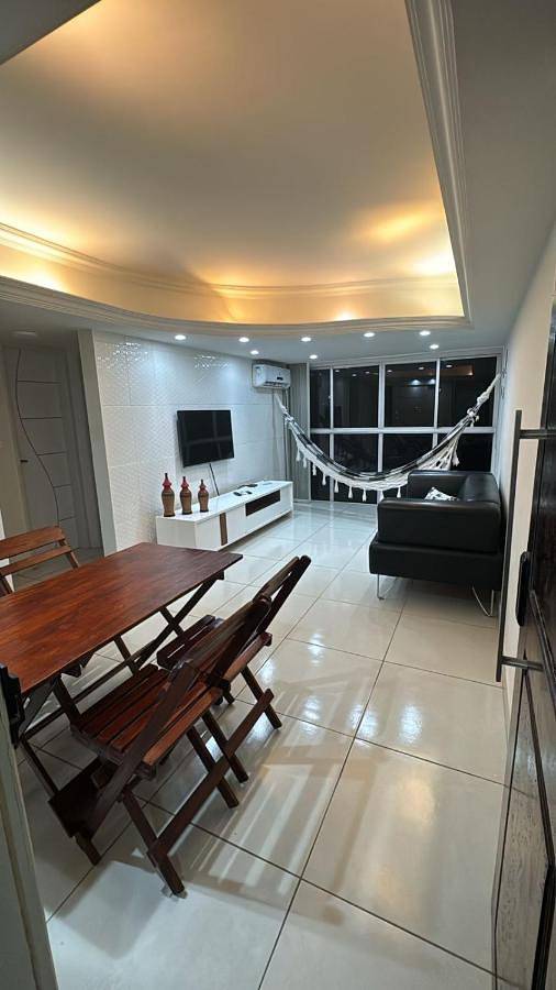 Casas e apartamentos de temporada para 4 pessoas, com vista e balcão em Olinda