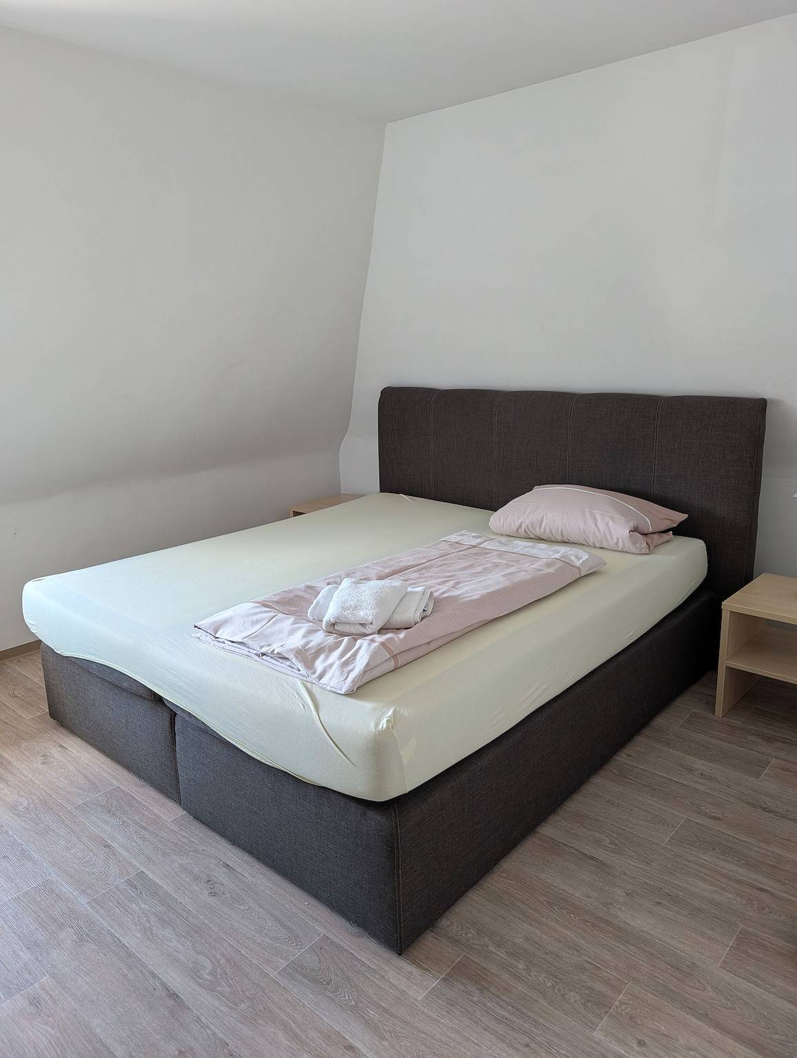 Entire apartment, Apartment 'Ferienwohnung Beck' with Balcony and Wi-Fi in Ansbach, Romantische Straße