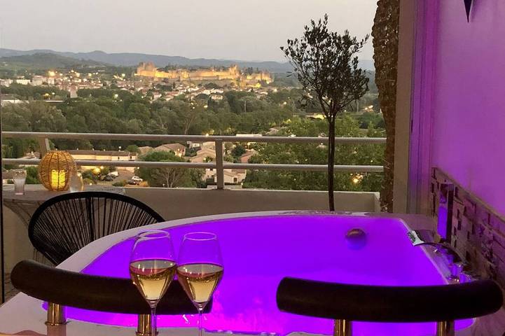 Chambre d’hôte pour 2 personnes, avec jacuzzi à Carcassonne