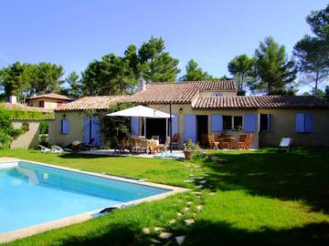Chambre d’hôte pour 2 personnes, avec piscine et jardin dans les Bouches-du-Rhône