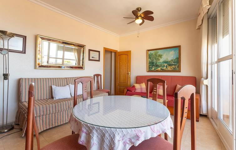 Apartamento vacacional entero, Acogedor Apartamento con Terraza cerca de Playa Barnuevo in Playa Villananitos (San Pedro del Pinatar), San Pedro del Pinatar