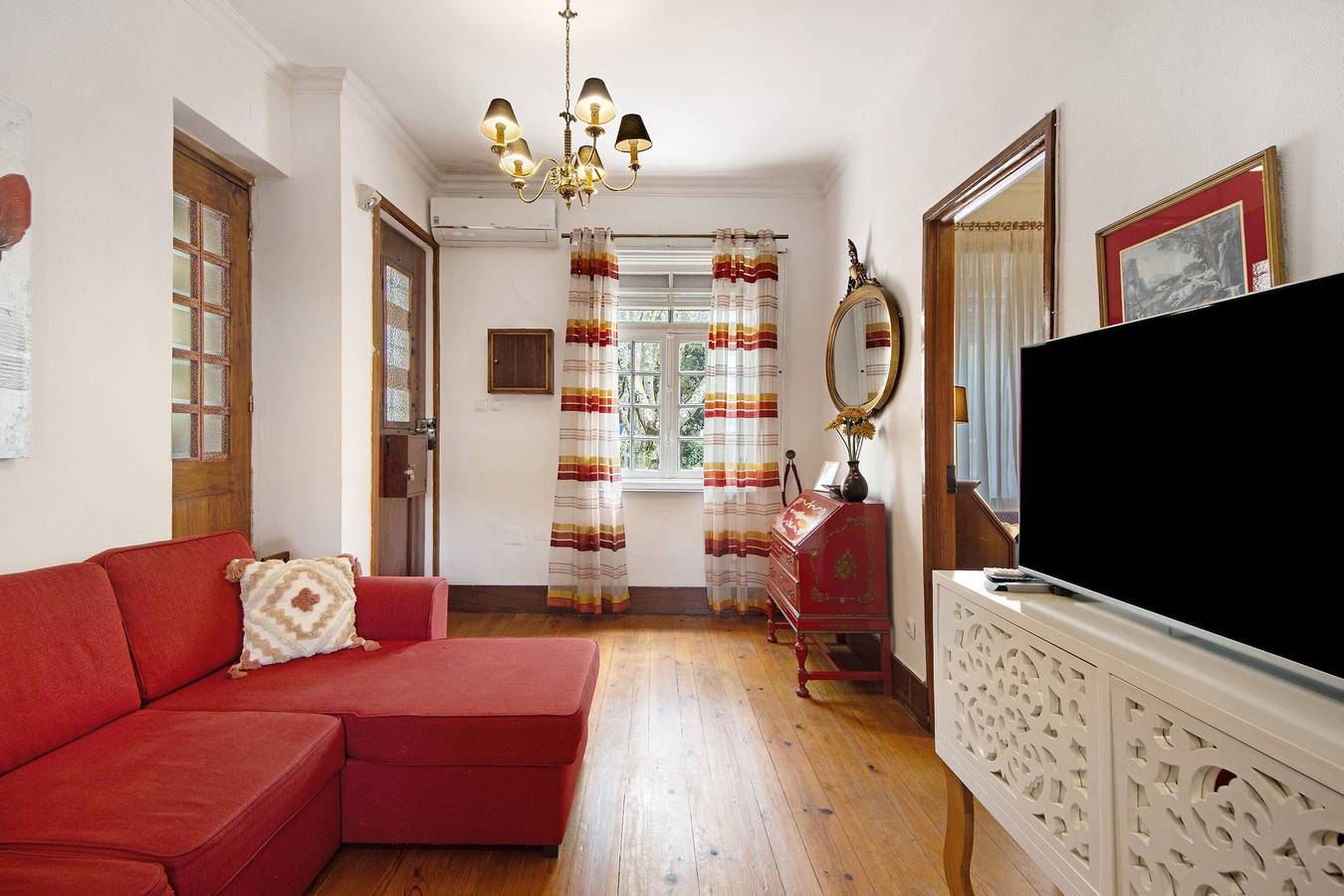 Ferienhaus 'Dellarose Silver' mit privater Terrasse, Wlan und Klimaanlage in Massarelos, Porto