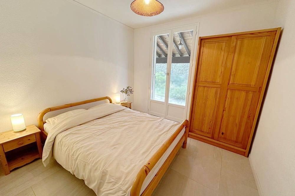 Villa with large private pool, wonderful views, 15 minutes drive to the beach in Montesquieu-des-Albères, Región Céret