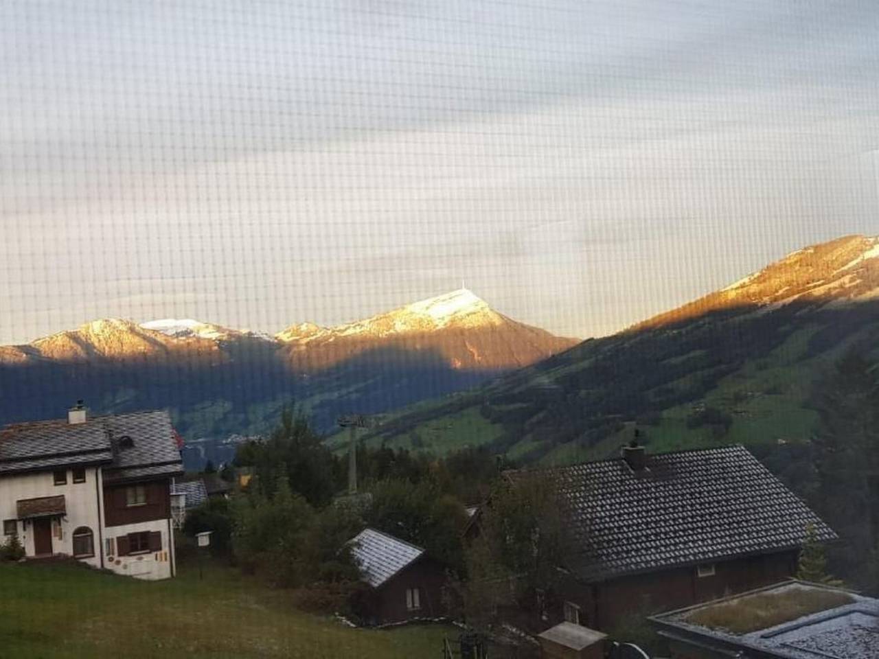 Appartamento intero, Appartamento vacanze per 2 persone con giardino in Sattel, Schwyz