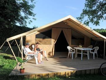 Camping pour 4 Personnes dans Thégra, Parc Naturel Régional des Causses du Quercy, Photo 4