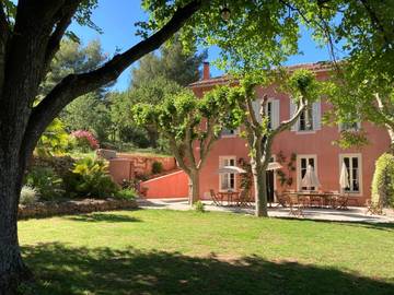 Chambre d’hôte pour 2 personnes, avec jardin ainsi que piscine et terrasse à Gardanne