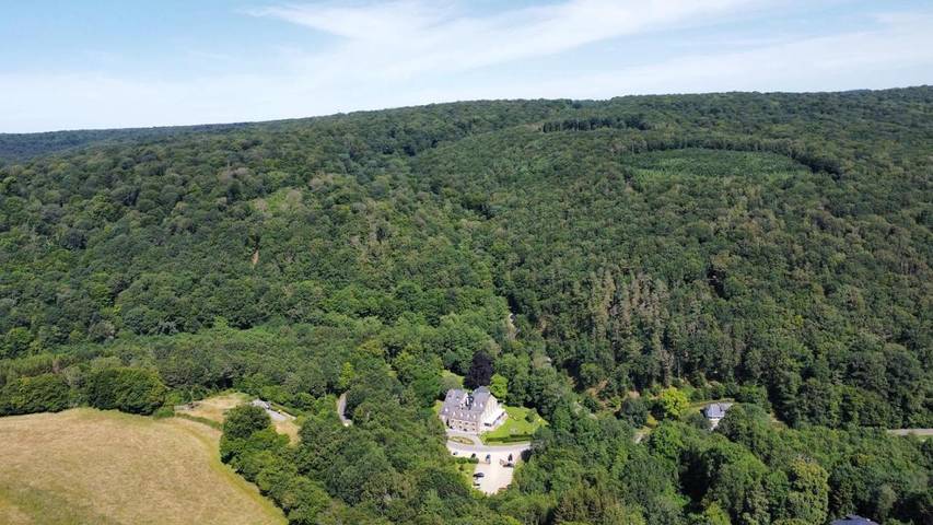 Hotel voor 2 personen, with uitzicht and zwembad as well as sauna and tuin in Daverdisse