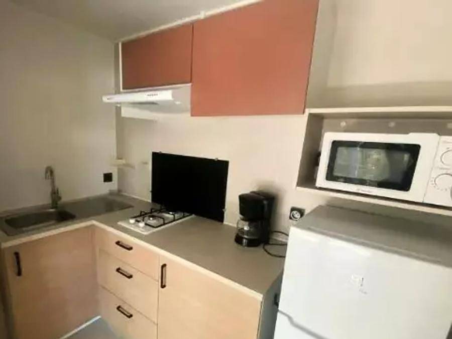 Camping Domaine des Chênes Blancs Pausado - Mobilhome 2 personnes - Premium 2 Pièces 2 Personnes Climatisé + Tv in Saint-Saturnin-lès-Apt, Parc naturel régional du Luberon