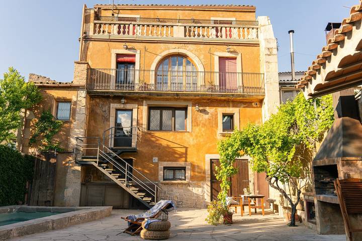 'Habitació La Vinya' con derecho a cocina, jardin, piscina  y Wi-Fi in Sant Martí de Riucorb, Costers del Segre