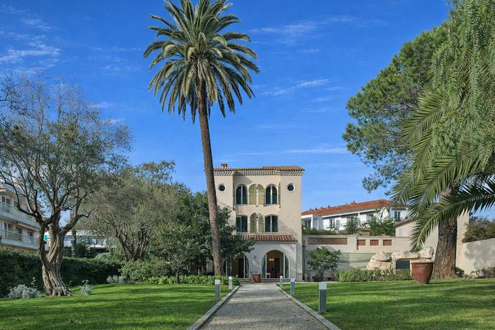 Villa für 10 Personen, mit Garten in Cap d’Antibes
