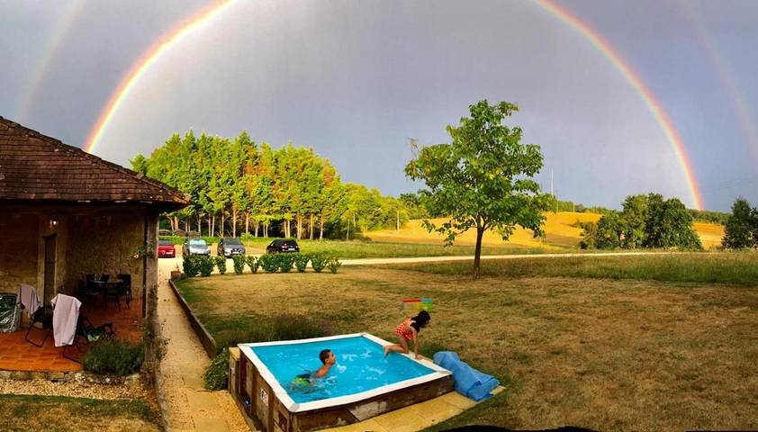 Location de vacances pour 4 personnes, avec piscine ainsi que vue et jardin, adapté aux familles à Lanquais - 4