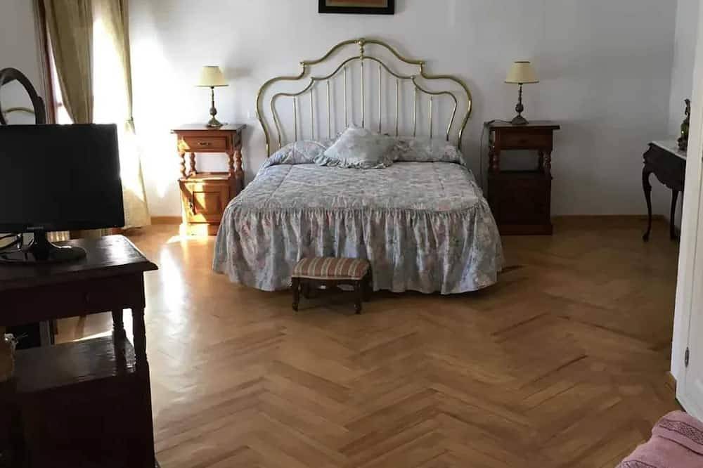 Homerez - Amplia casa con piscina privada en Camuñas in Camuñas, Provincia de Toledo