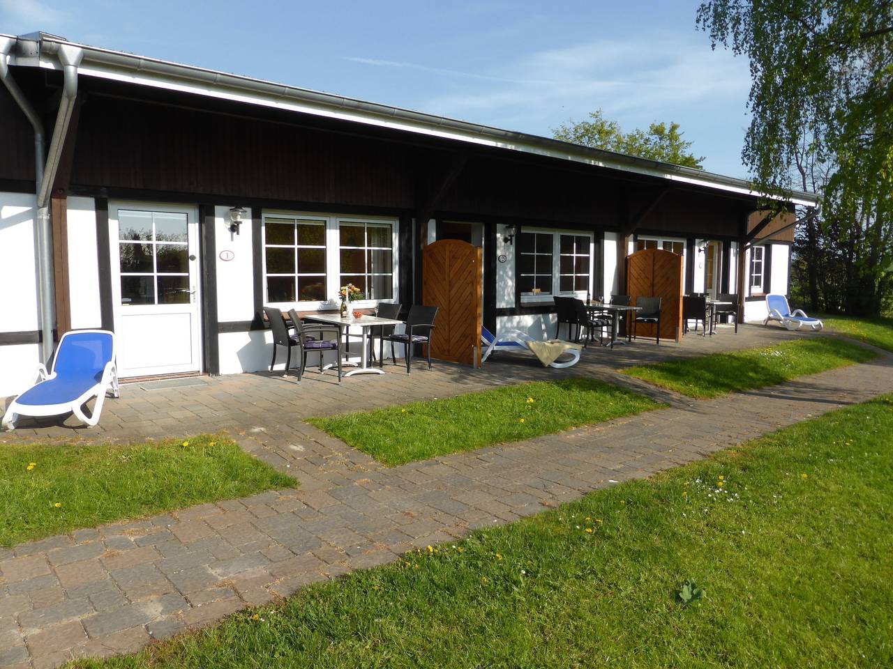 Ganze Ferienwohnung, "Ferienhof Rießen" Weißes Haus Nr. 31 in Presen, Fehmarn