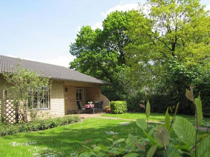 Ferienhaus für 5 Personen, mit Balkon/Terrasse und Terrasse sowie Garten und Sauna am Nord-Ostsee-Kanal - 3