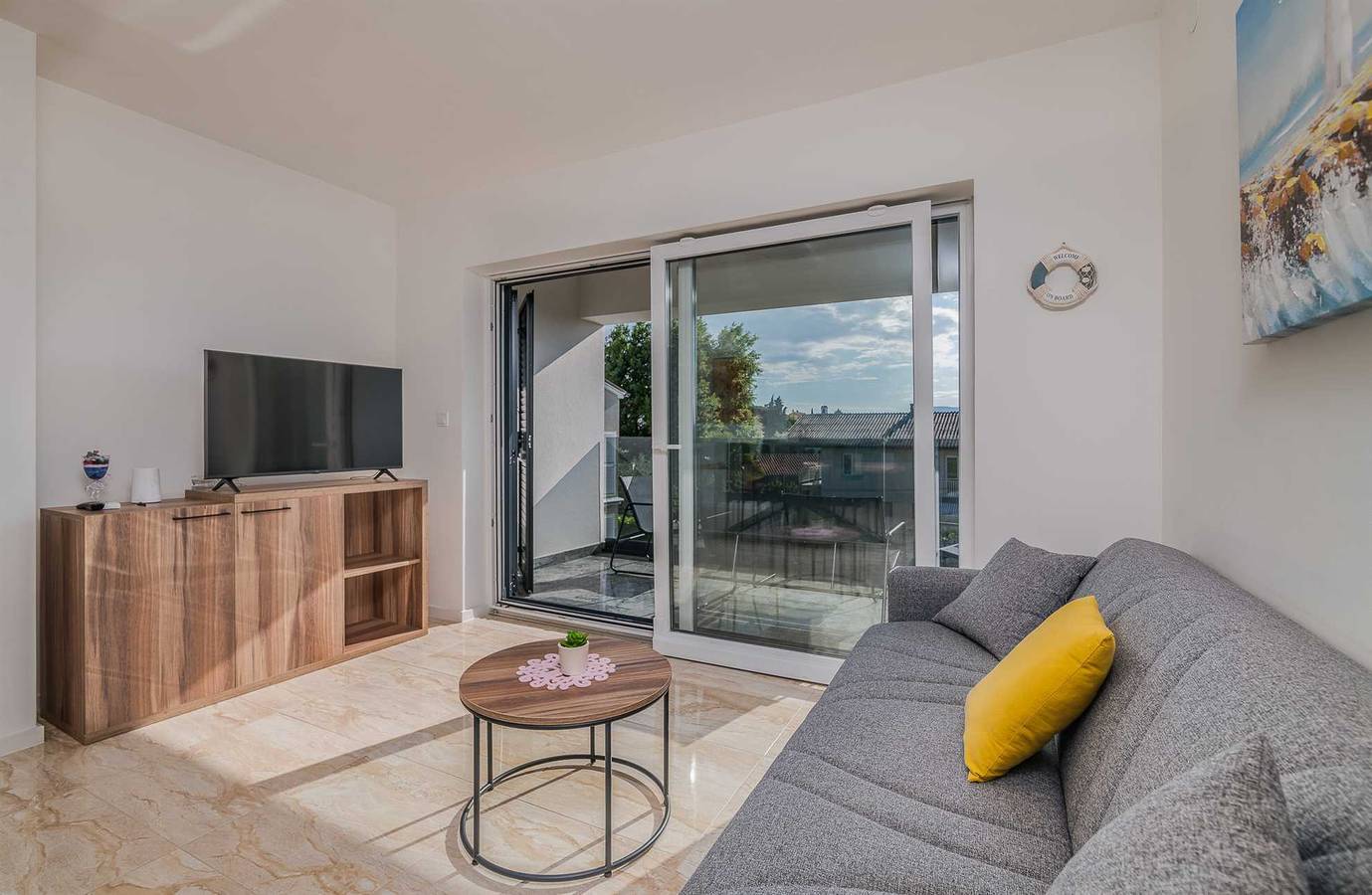 Ganze Wohnung, Apartment Martina 3 im ersten Stock in Malinska-Dubašnica, Krk