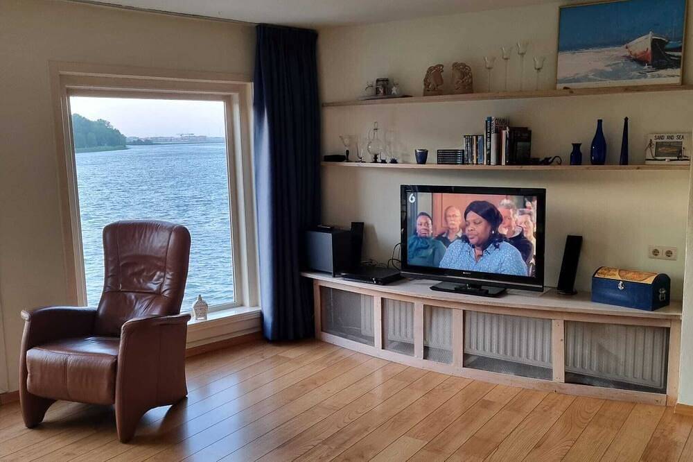 Ganze Wohnung, All Exclusive Riverview Apartment (4-5p) in historischen Dordrecht in Dordrecht, Nationalpark De Biesbosch