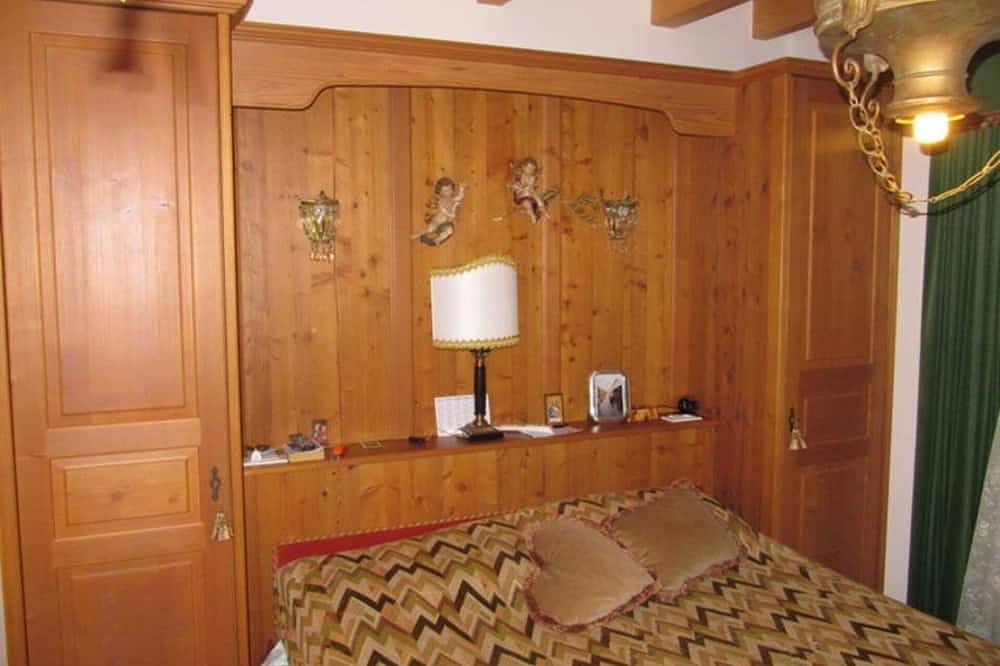 Ganze Wohnung, Alto Adige Wohnung Dobbiaco Bereich / San Candido / Plan De Corones / Südtirol in Villgratner Berge, Welsberg-Taisten