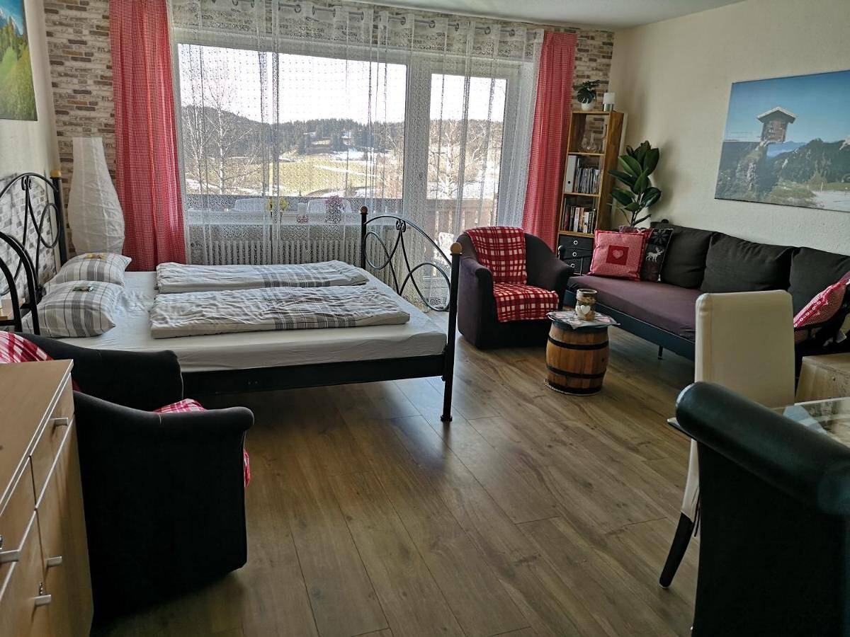 Ganze Wohnung, Ferienwohnung 'Ausblick' mit Bergblick, Balkon und Wlan in Wilhams, Missen-Wilhams
