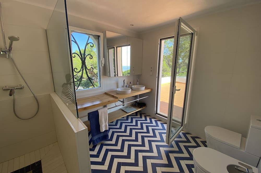 Große Villa am Strand mit Garten, Terrassen in Cala Barca, Santanyí