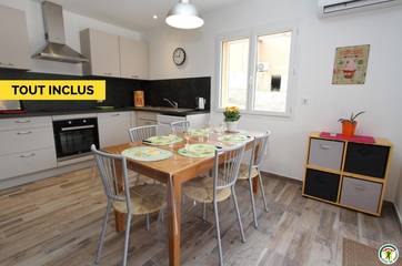 Gîte pour 4 personnes, avec jardin à Curnier