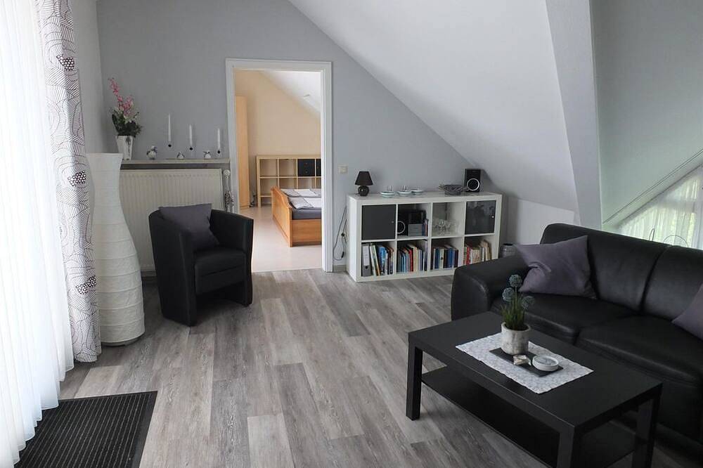 Ganze Wohnung, Ferienwohnungen Rheinblick Hoffmann - Appartement/Fewo \"Typ K\" Dusche, Wc, in Rüdesheim am Rhein, Rheingau-Taunus-Kreis