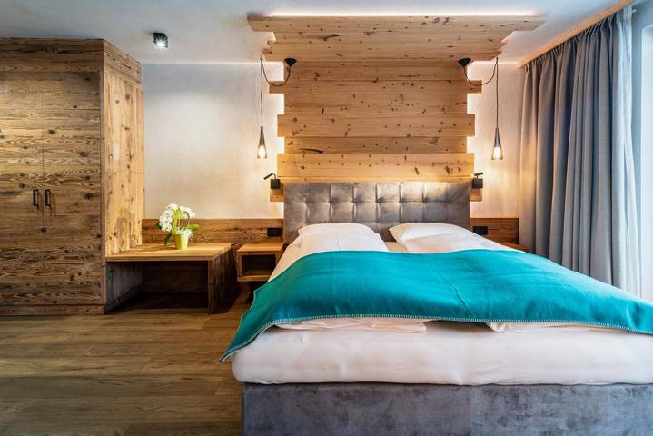 B&B für 3 Personen, mit Balkon und Terrasse sowie Whirlpool und Garten in Wengen (Italien)