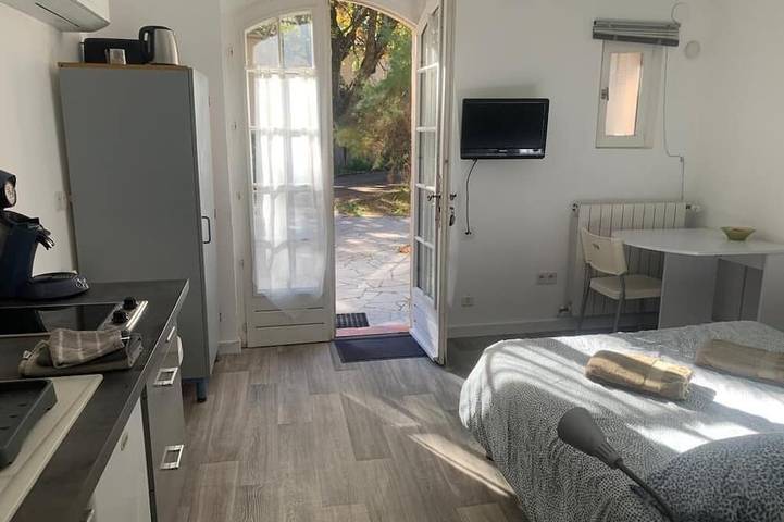 Gîte pour 2 personnes, avec terrasse et jardin à Pertuis - 4