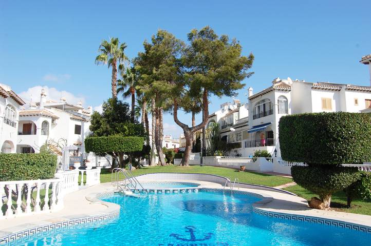 Bungalow für 4 Personen, mit Terrasse in Torrevieja
