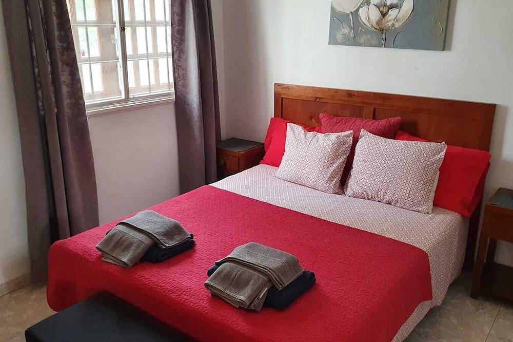 Exclusiva villa con piscina en Puerto del Carmen in Puerto del Carmen, Tías