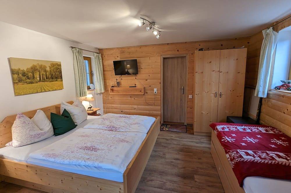 Ganze Wohnung, Ferienwohnung Ii - Fuchsbau Souterrain-Wohnung in Brannenburg, Bayerische Alpen