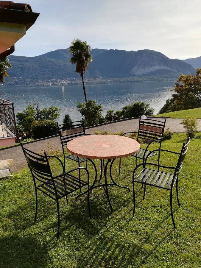 Location de vacances pour 4 personnes, avec vue ainsi que jardin et vue sur le lac dans Verbania - 3