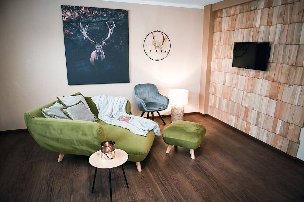Ganze Wohnung, Fewo Herbst in der Villa Waldrand | Luxus-Bad und großer Garten | Direkt am Wald in Bad Wünnenberg, Nordrhein-Westfalen