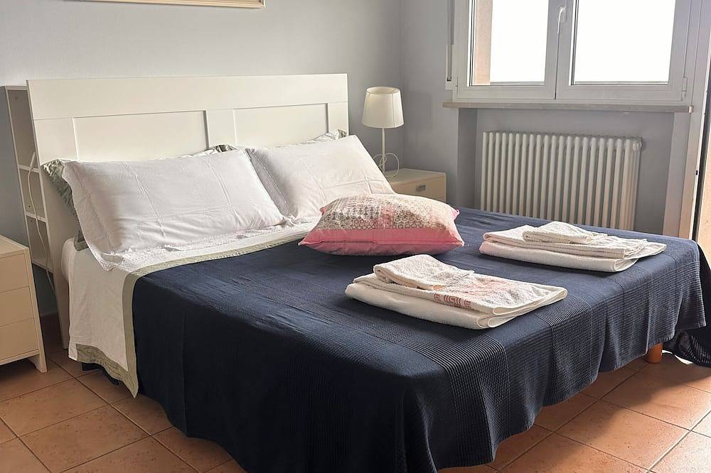 Ganze Wohnung, Waterfront apartment with breathtaking views in a very central location. in Lido Luciano Pavarotti, Pesaro