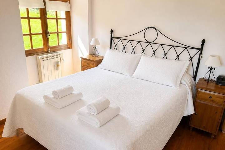 Country House with stunning views near Porte-Puymorens and Andorra in Porta, Parc naturel régional des Pyrénées catalanes