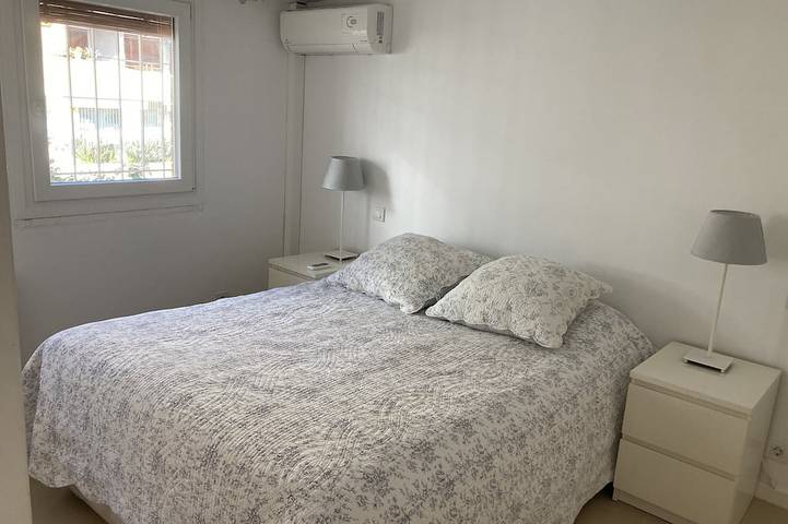 Gîte pour 6 personnes, avec jacuzzi ainsi que jardin et terrasse à Illetes - 4