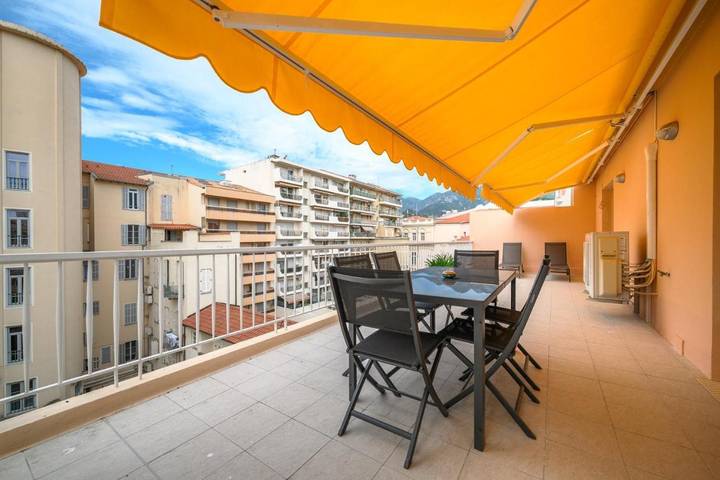 Gîte pour 6 personnes, avec terrasse dans Casino De Menton - 2