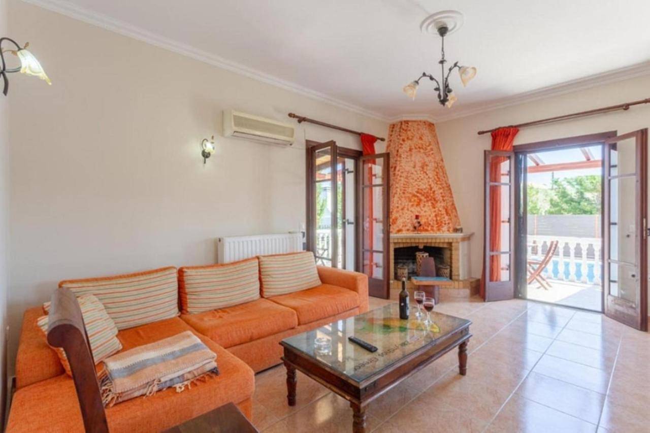 Villa with Private Pool in Σαρακηνάδο, Ζάκυνθο