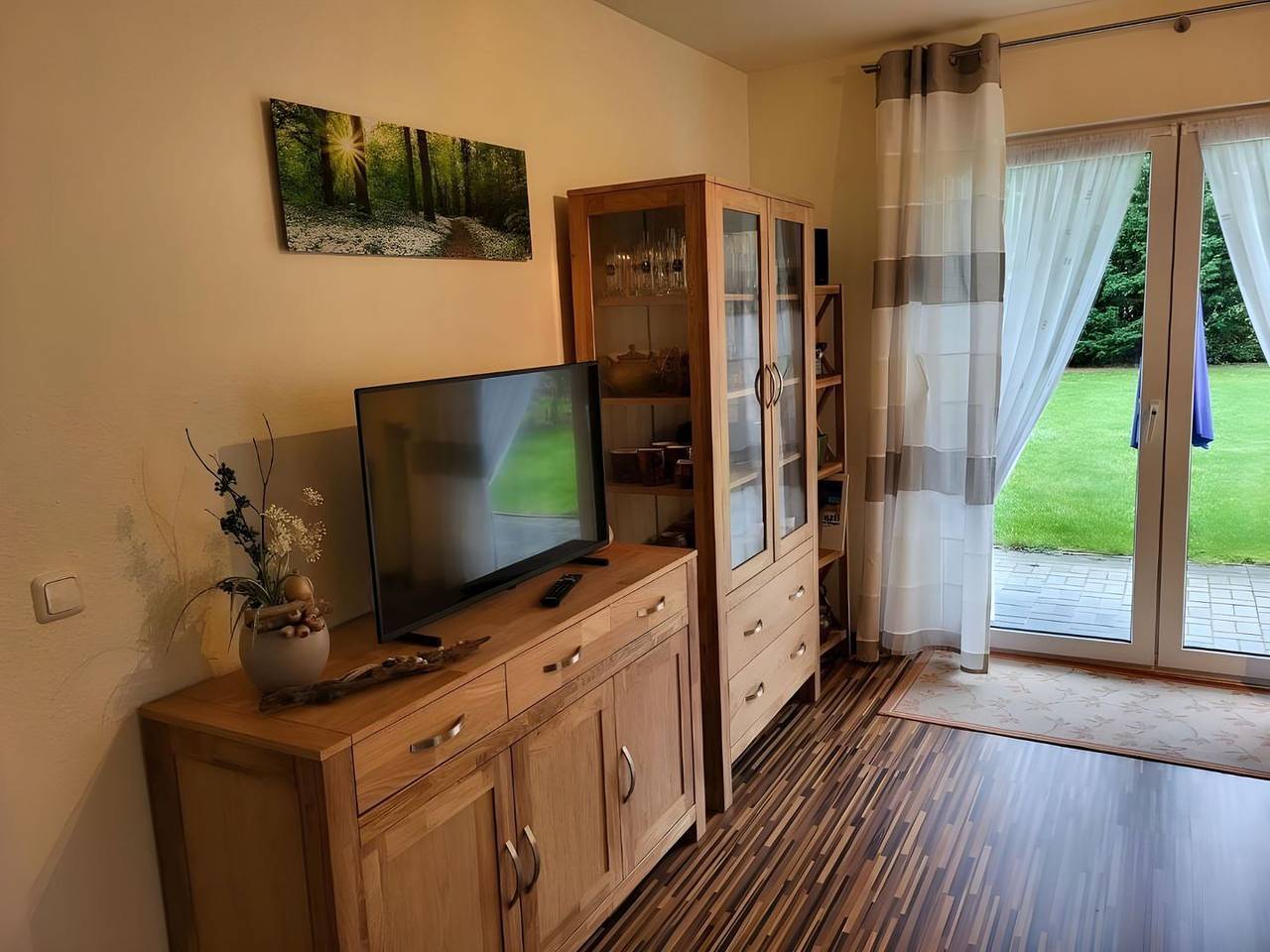 Ganze Wohnung, Ferienwohnung in Nienhagen: 70 m² mit Terrasse, Garten und Strandnähe (500 m) in Ostseebad Nienhagen, Nienhagen