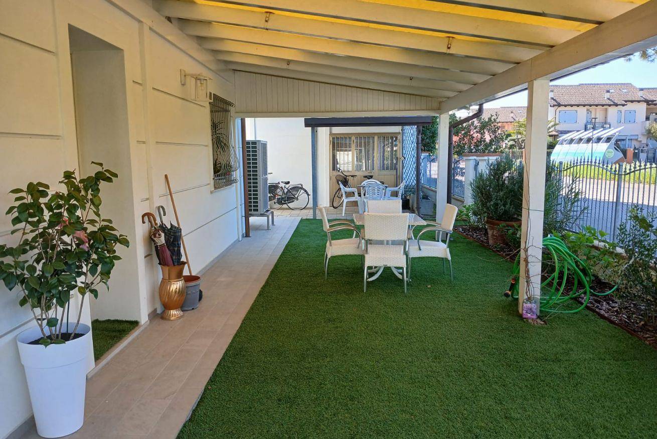 Apartamento entero, Cv005 - Cervia, new two-room apartment with air conditioning in Pinarella, Provincia de Ravenna