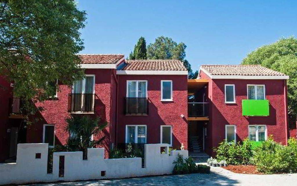 Appartamento intero, Appartamento vacanze per 5 persone con balcone in Kataro, Umago e dintorni