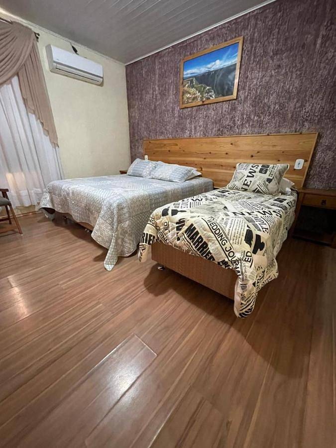 Pousadas para 3 pessoas, com jardim e terraço em Cambará do Sul