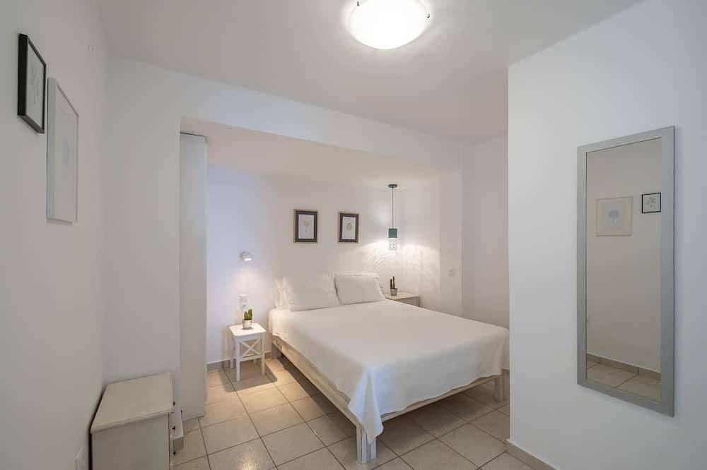 Ganze Wohnung, Urlaub am Meer mit einem Schlafzimmer Apartment, einzigartigen Meerblick Balkon, Kiveri, Nafplion in Xiropigado, Kynouria