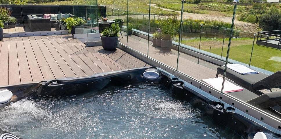 Resort for 4 people with sauna in Cornwall