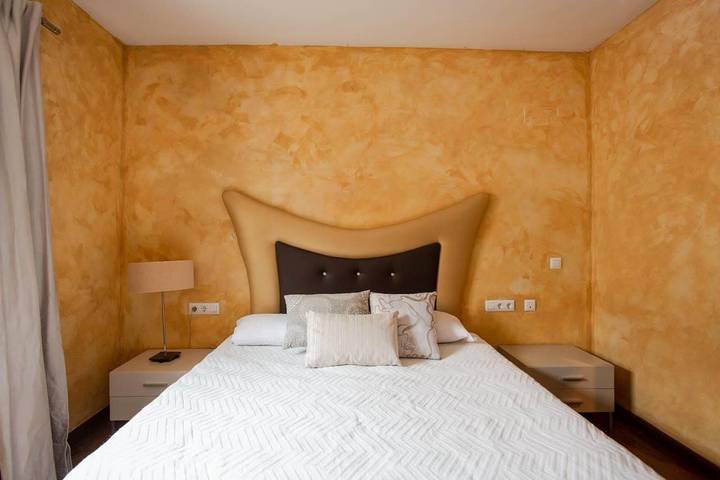 Casa rural para 8 personas, con Balcón y Terraza además de Piscina y Vistas en Chiva - 3