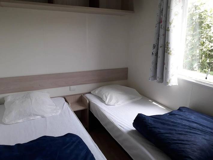 Mobil home pour 6 personnes, avec bassin pour enfant et sauna, animaux acceptés à Pouldreuzic - 3