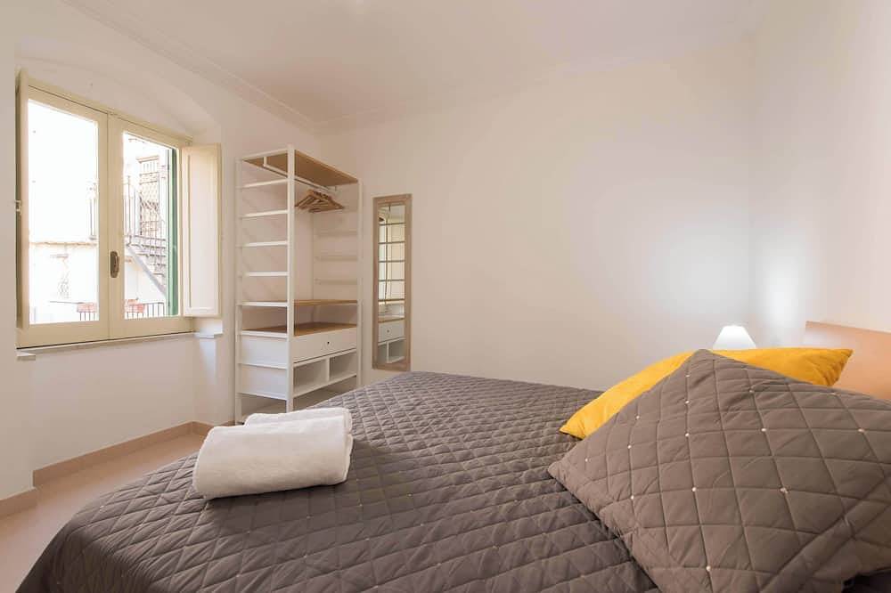 Entire apartment, Duomo Seaside Deluxe Apartment in Syracuse, Syracuse Province