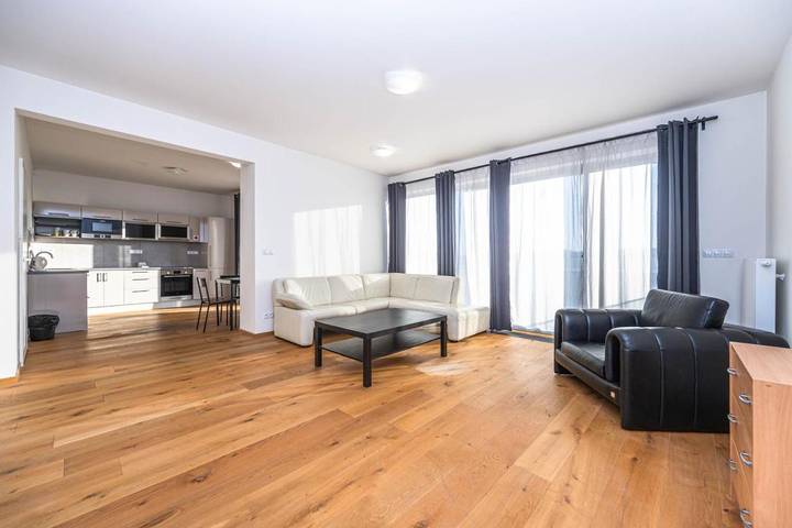 BnB für 4 Personen, mit Balkon und Ausblick in Prag