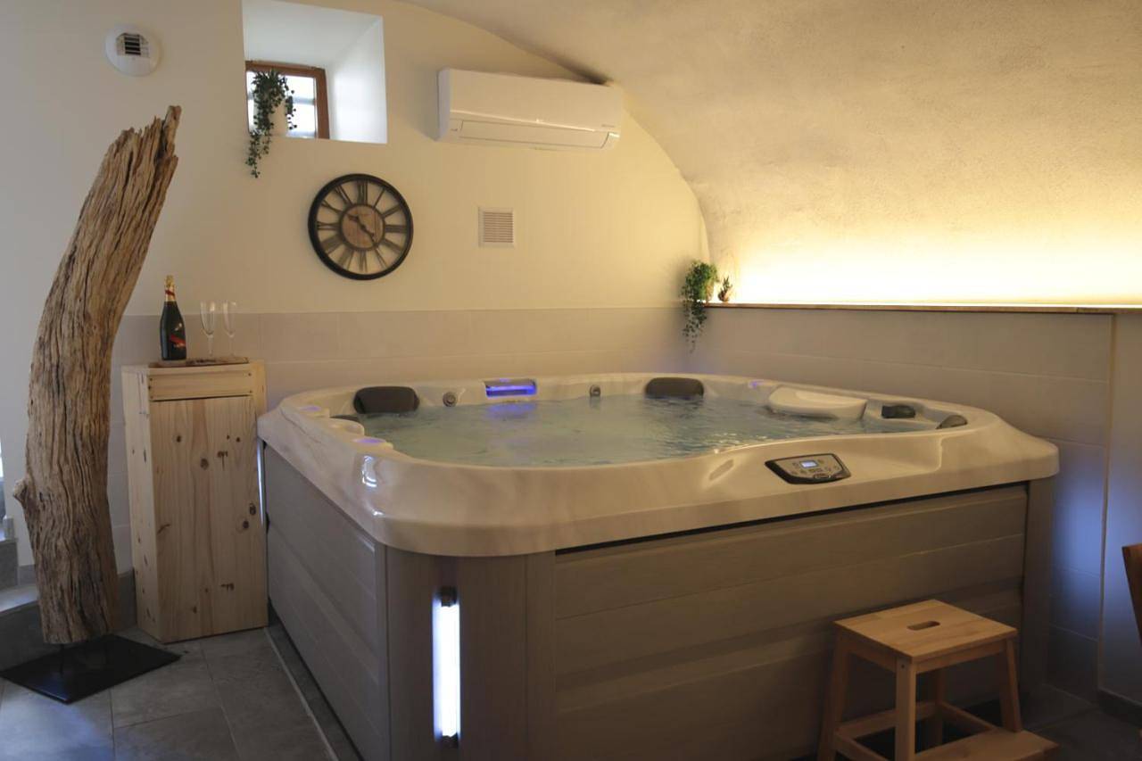 One-Bedroom House in Donzère, Région de nyons