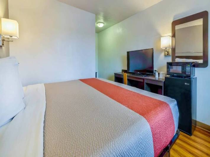 Apartamento entero, 1 Cama Queen | Ducha De Ada/ri in Nuevo Mexico